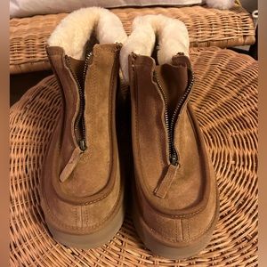 UGG Funkette Boot - Women’s size 9 - Chestnut